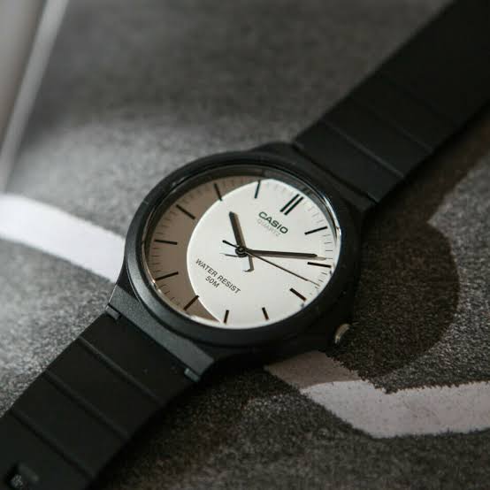 Casio MW-240-7EV